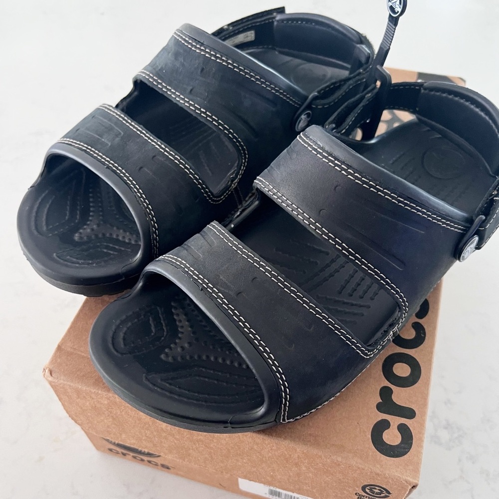 NWT Mens Crocs Yukon Two-Strap Sandal Black Size 9